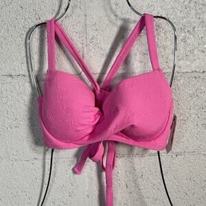 Jessica Simpson Women's Sweet Daisy Twisted Bikini Top, Lip gloss, M D